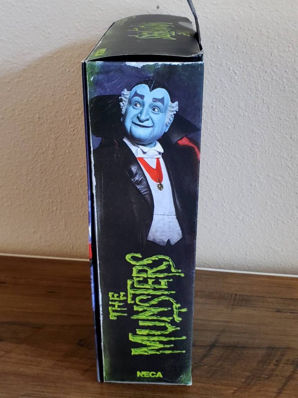 2025 NECA The Munsters Ultimate Grandpa Munster Action Figure - Picture 3 of 12